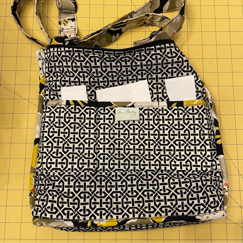 Classic Vera Bradley zip-top crossbody bag. Dogwood pattern. - Picture 7 of 8
